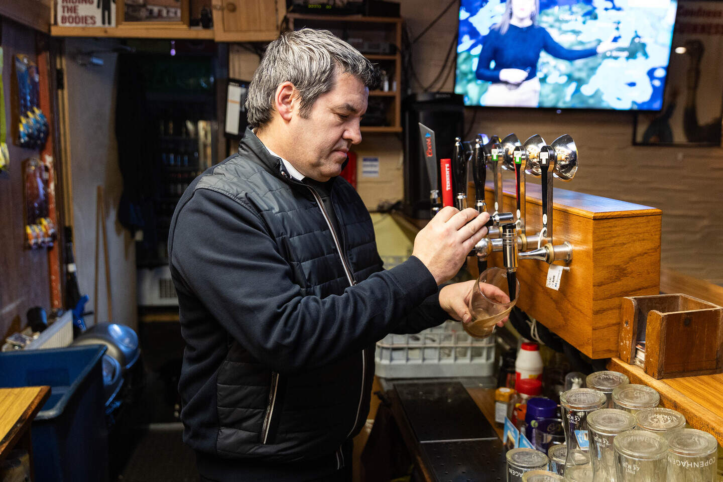 publican-and-funeral-director-keeping-country-bar-scene-alive-at-the